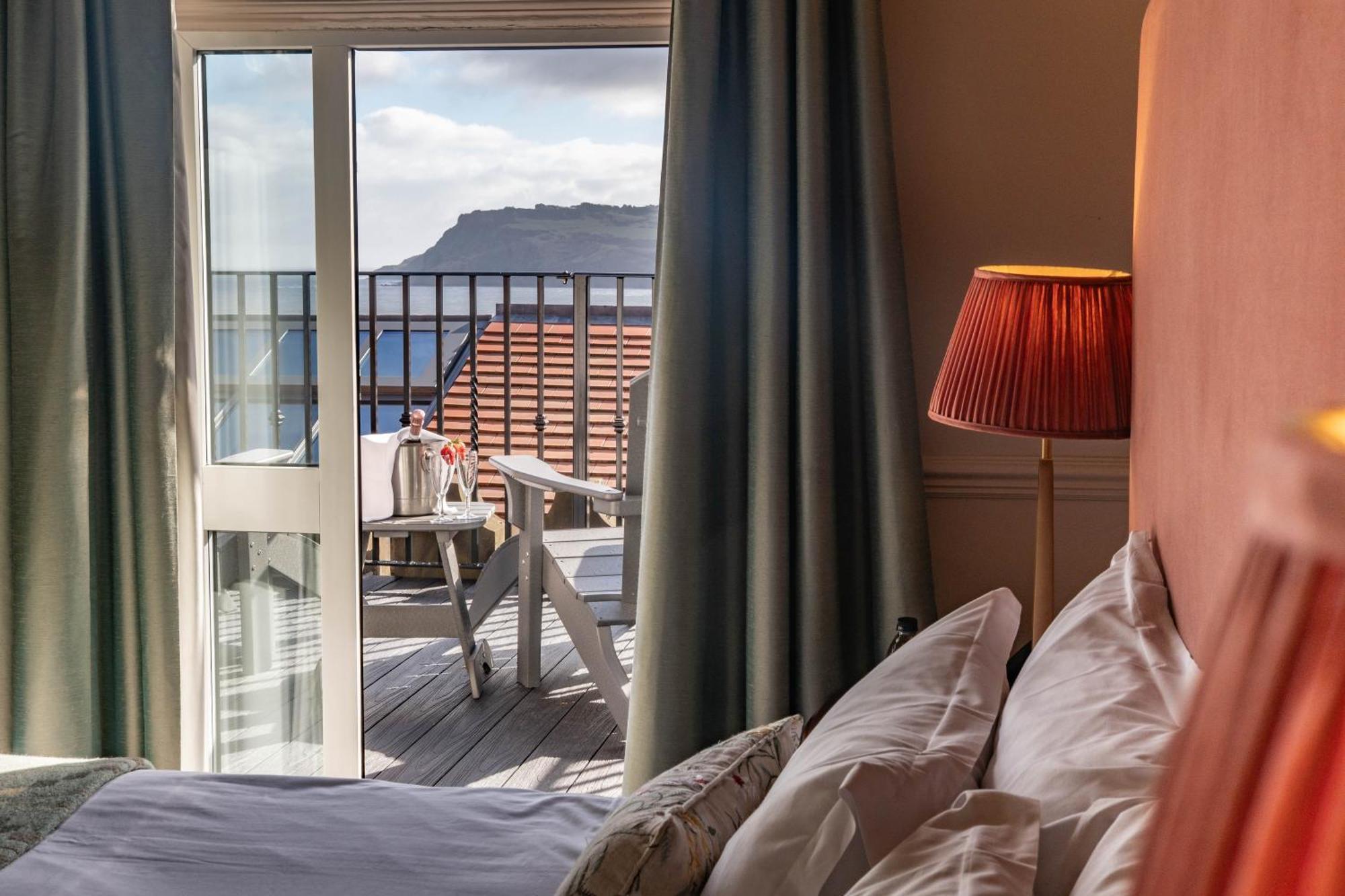 Hotel Victoria Robin Hood's Bay Exterior foto